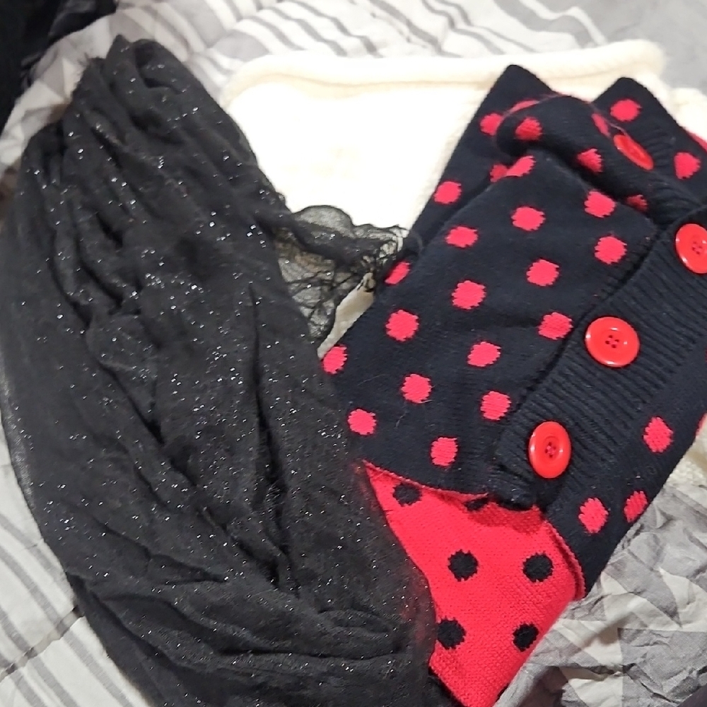 3 Womens Scarves